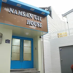 Guest house Namsan Gil House **